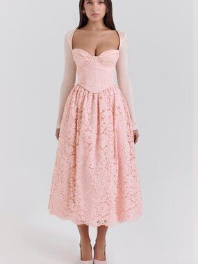 NWT House of CB DUCHESS in Pink Size M Bigger Cup